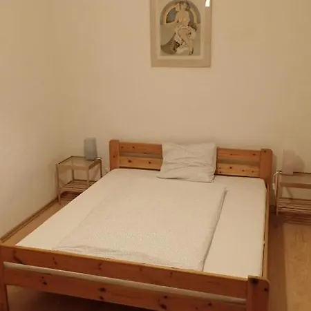 Jackie Apartment *